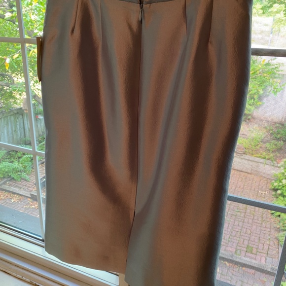 BNWT Tahari two piece suit size 4 - Picture 6 of 7